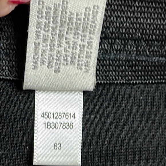 Chico's Ponte knit So Slimming Jeggings Black Solid Stretch Pants, Size 2 short - Picture 10 of 14